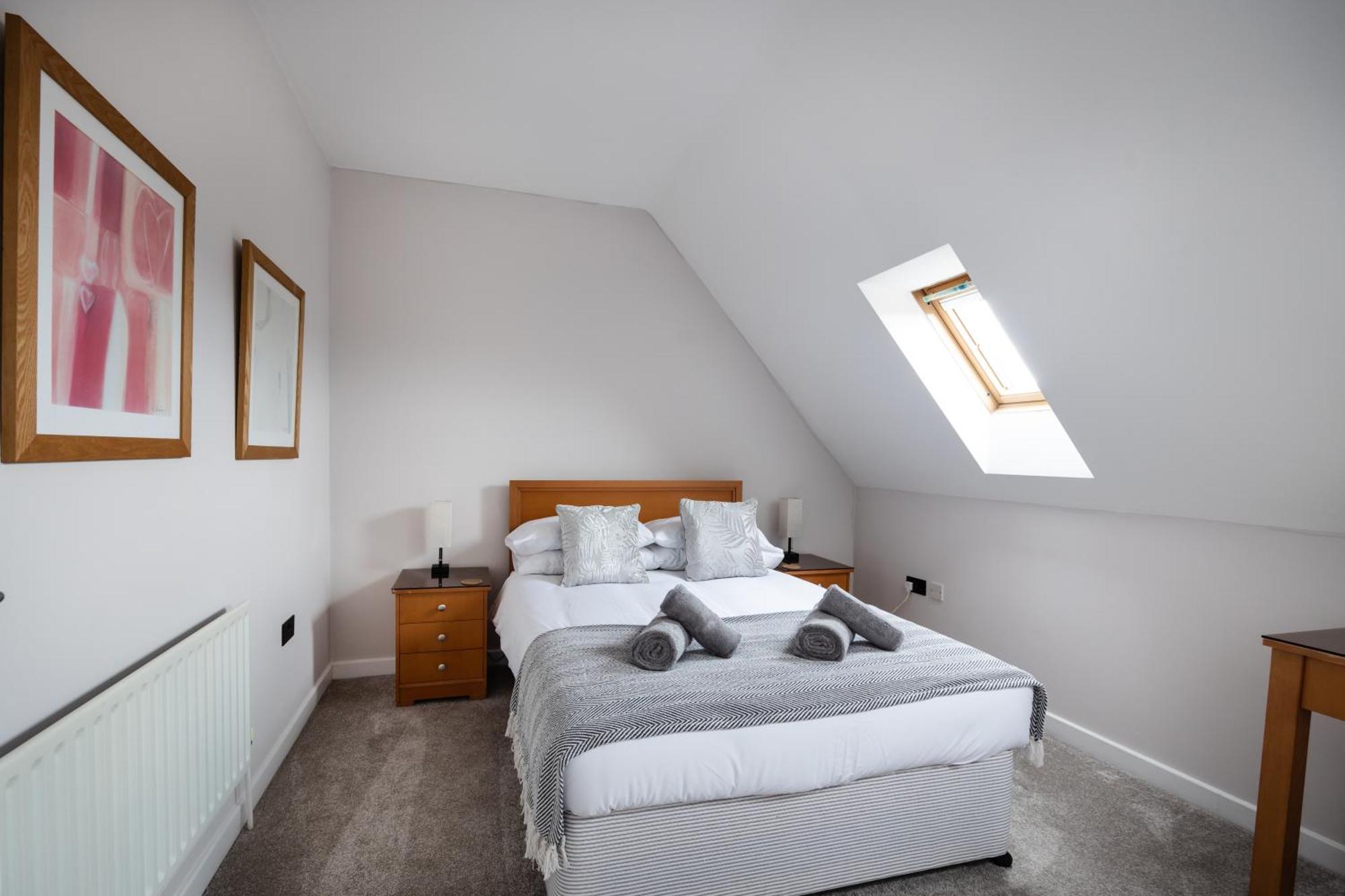 レディングStunning 3Br, Free Parking, Near Town Center, Long Term Discounアパートメント エクステリア 写真