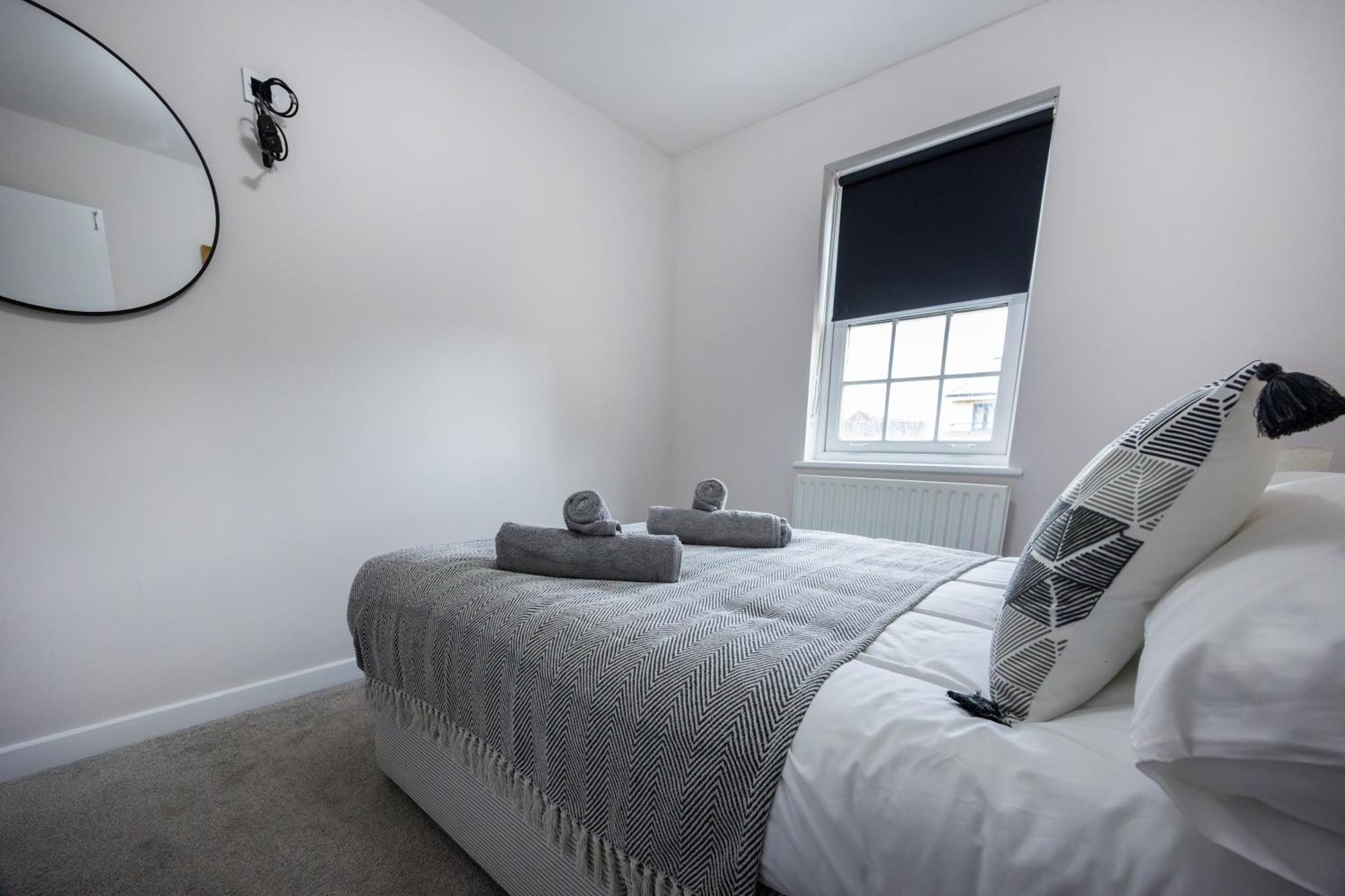 レディングStunning 3Br, Free Parking, Near Town Center, Long Term Discounアパートメント エクステリア 写真