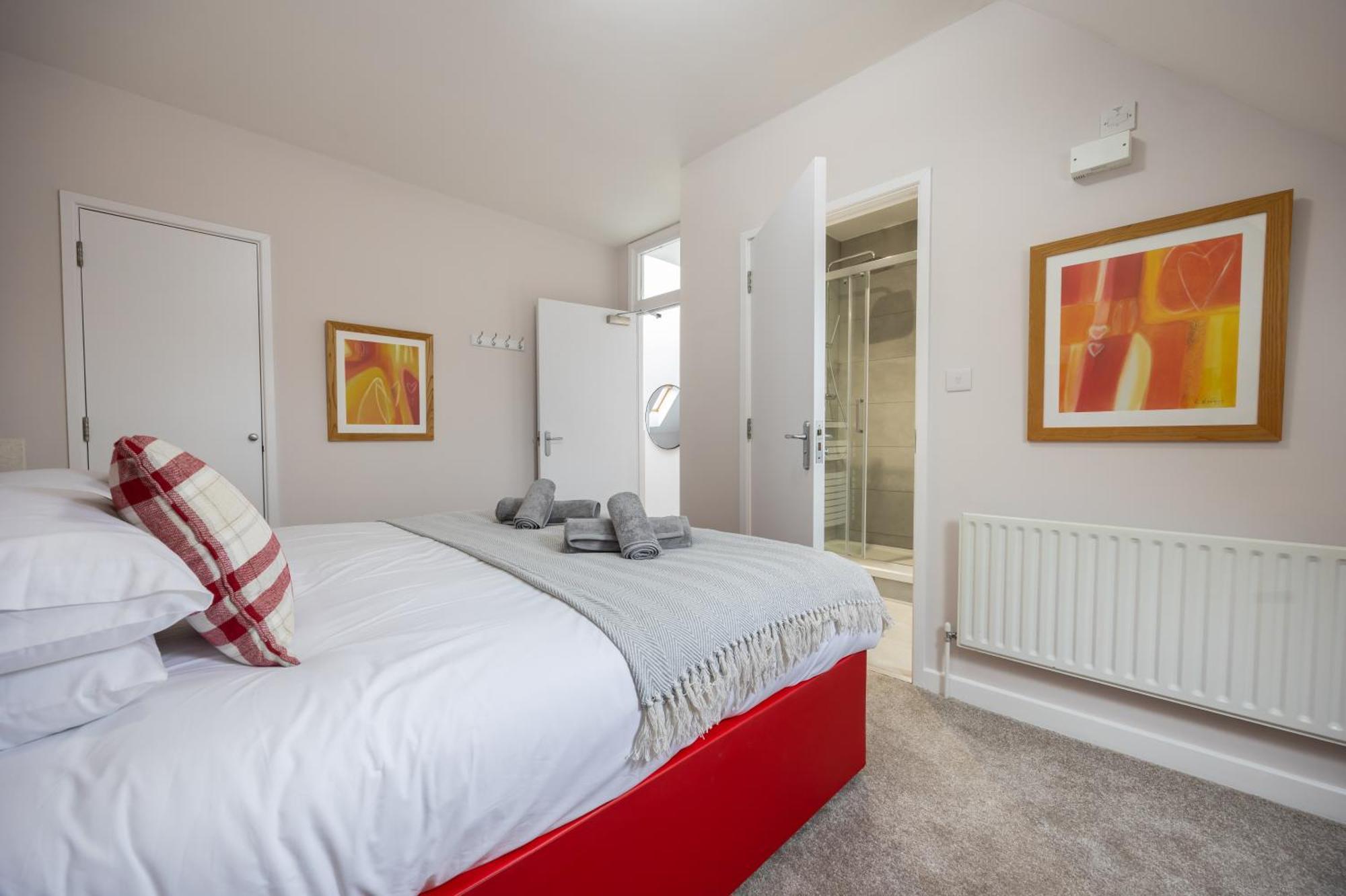 レディングStunning 3Br, Free Parking, Near Town Center, Long Term Discounアパートメント エクステリア 写真