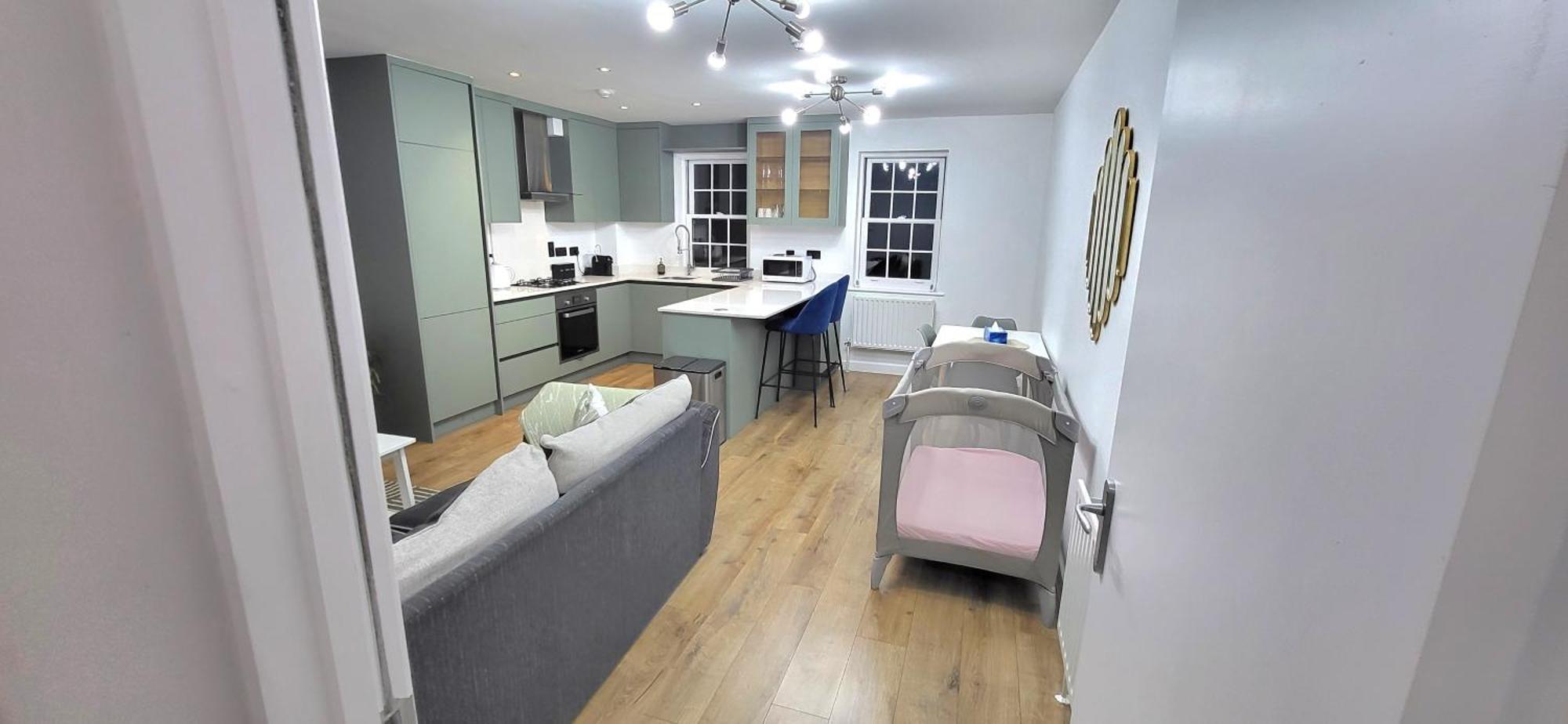 レディングStunning 3Br, Free Parking, Near Town Center, Long Term Discounアパートメント エクステリア 写真